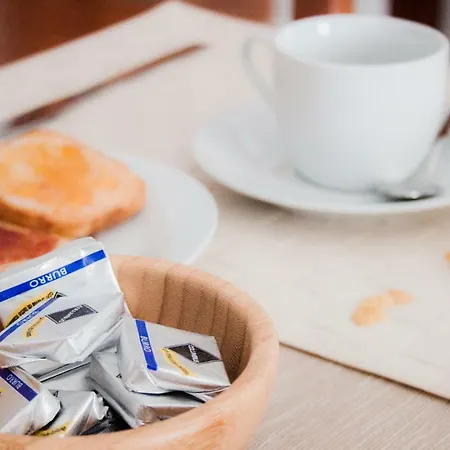 A Casa Di Amici 3* Toritto