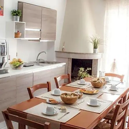 Bed and Breakfast A Casa Di Amici 3*