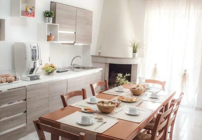 A Casa Di Amici Bed & Breakfast Toritto