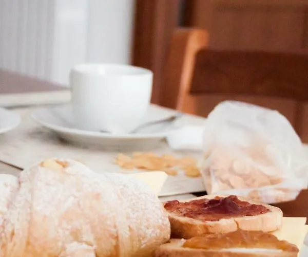 A Casa Di Amici Bed & Breakfast